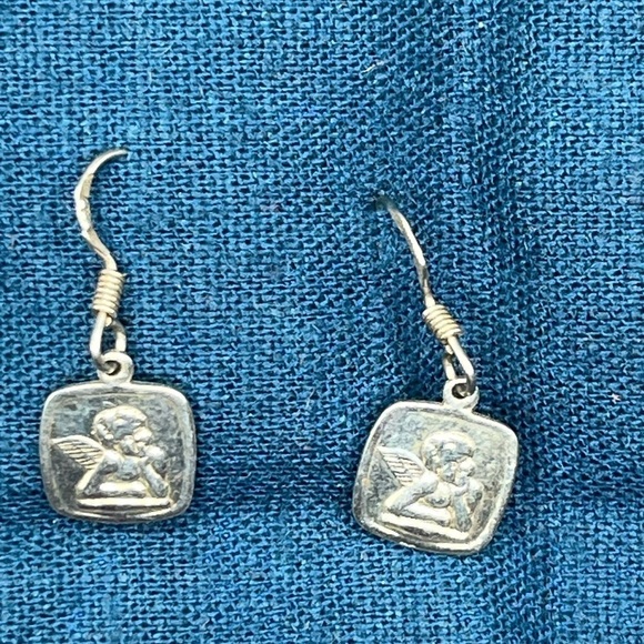 Small angel cherub sterling silver dangling earrings tiny - Picture 10 of 11